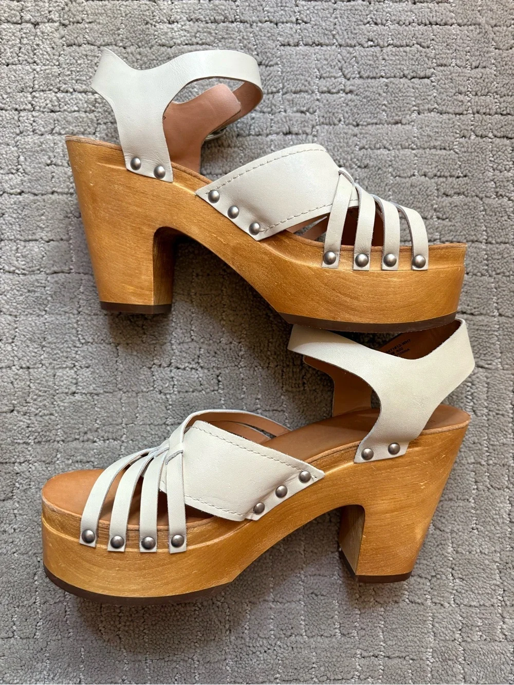 FRYE AND CO. Greta Woven Cream Strappy Wood Clog Platform Sandals